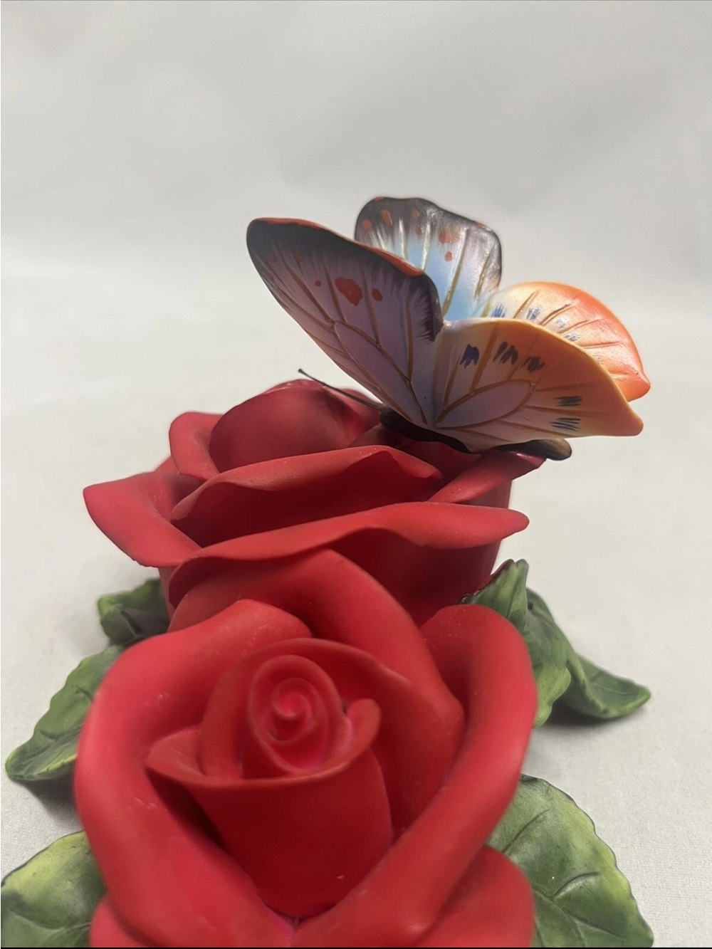 Classic Treasures Porcelain Collectable Red Roses with Butterfly - Picture 4 of 9